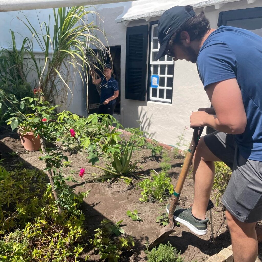 Bermuda National Trust volunteer project
